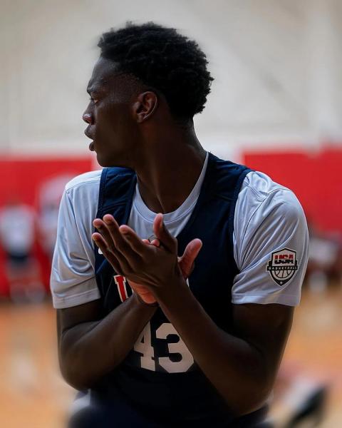 🔥撒盐庆祝！KD母校1.1秒后仰中投绝杀 首轮奖励打迪班萨！