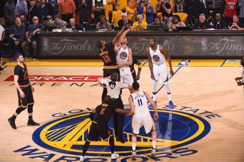 卡特：骑士在这个阶段不该有如此惨败 这是季后赛被横扫的前兆