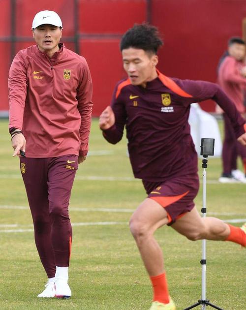 隆中对！国足14点战喀麦隆能否带来惊喜？邵佳一带队冲击小组第1